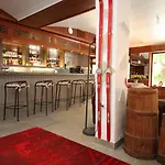 Pointe De Hotel