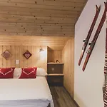 Pointe De Hotel 2*