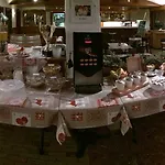 Pointe De Hotel 2*