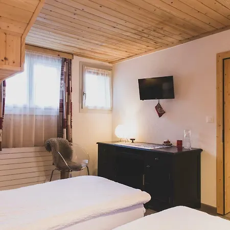 Hotel Pointe De 2*