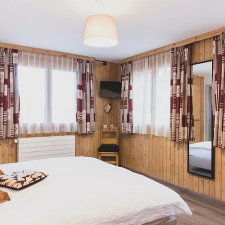 Hotel Pointe De 2*