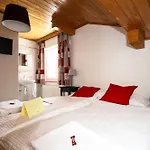 Pointe De Hotel
